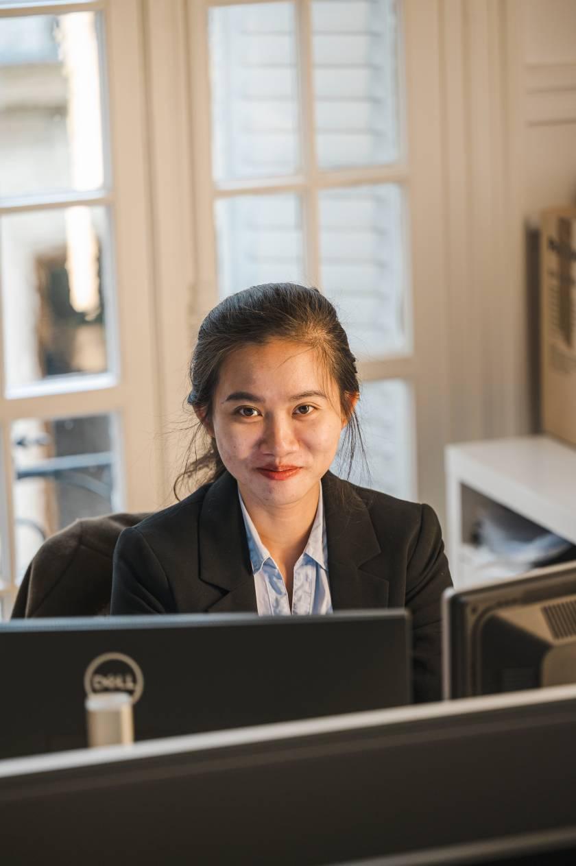 Loan KHONG