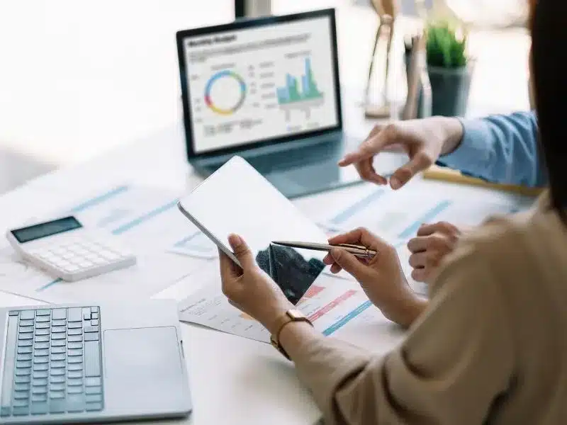 Comparateur assurance vie utilisé pour comparer les contrats d'épargne en 2026